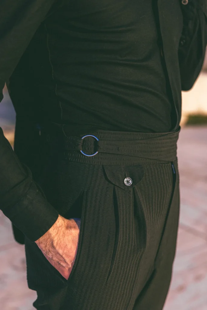 czarna-koszula-na-lato-elegancka4