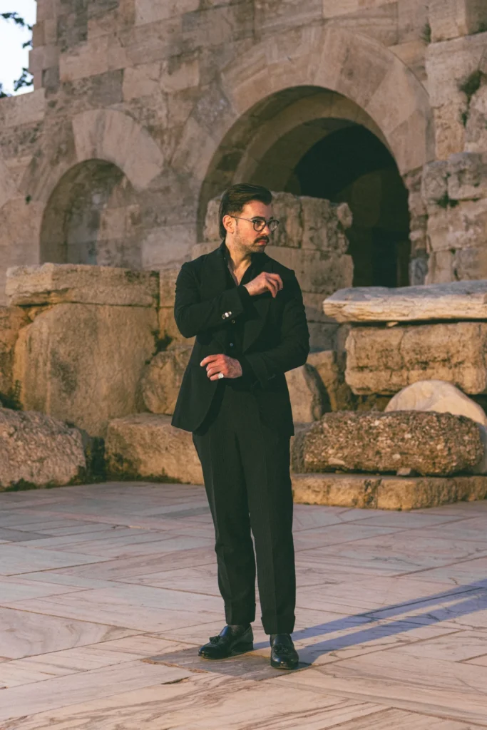 do-czego-pasuje-czarna-koszula1