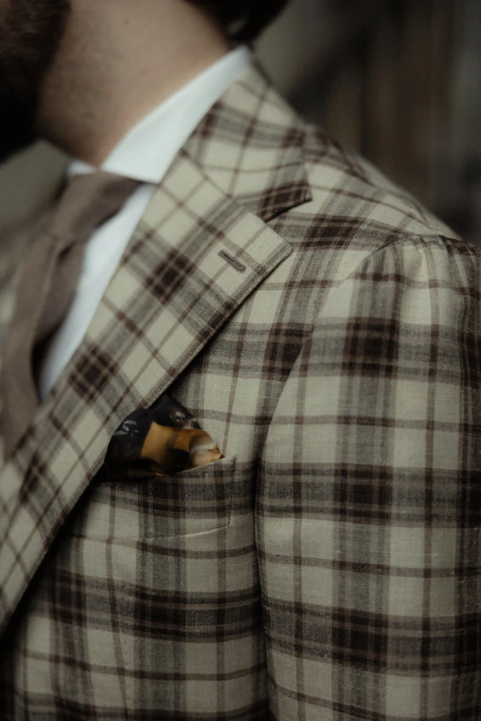 jak-sie-ubrac-na-slub-boho-rustykalny-mezczyzna-garnitur11