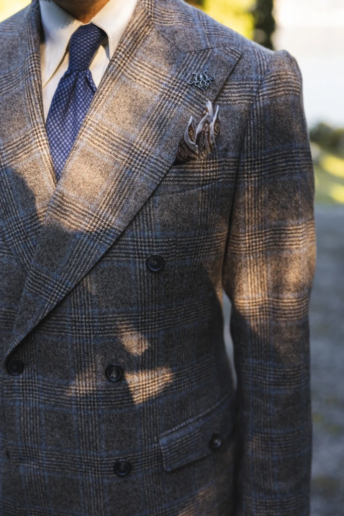 marynarka-dwurzedowa-w-krate-szyta-na-miare-buczynski-jesien-zima2
