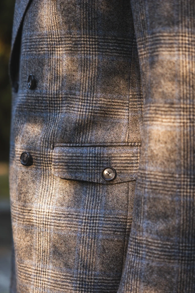 marynarka-dwurzedowa-w-krate-szyta-na-miare-buczynski-jesien-zima5